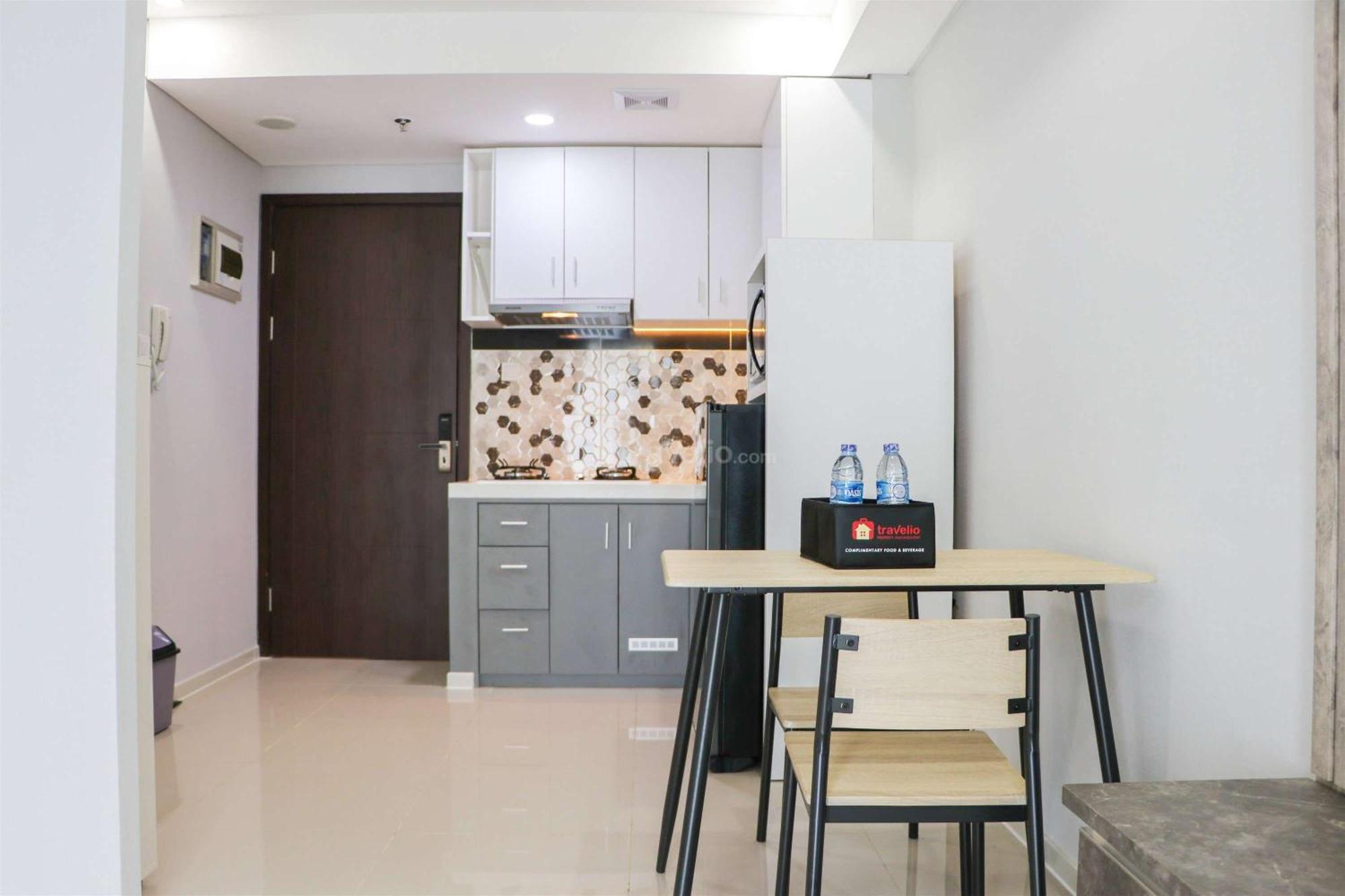 Spacious And Homey At Daan Mogot By Travelio *