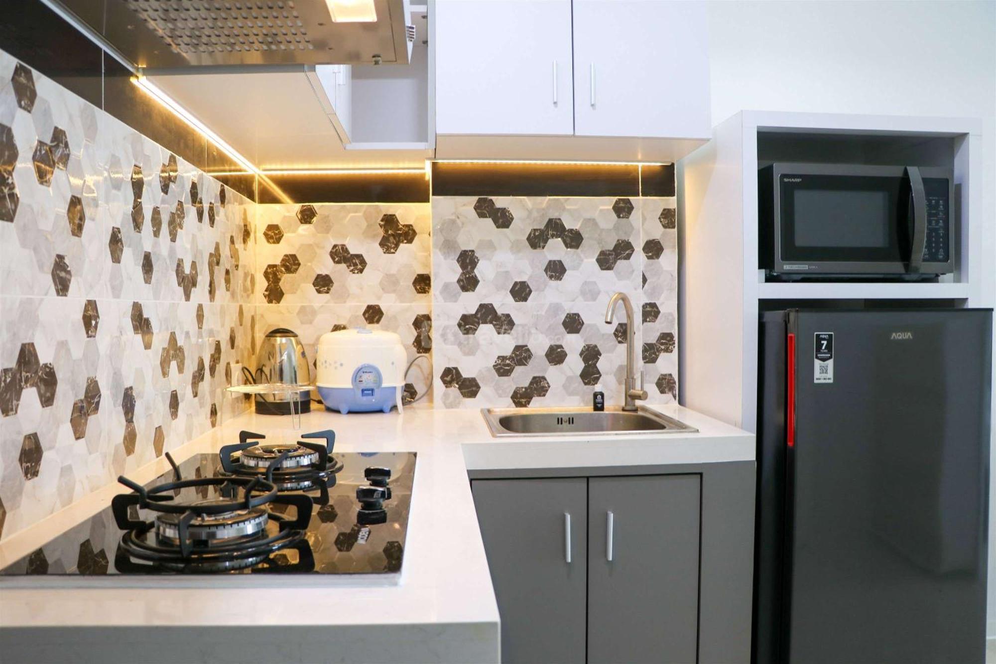 Spacious And Homey At Daan Mogot By Travelio Apartment Jakarta